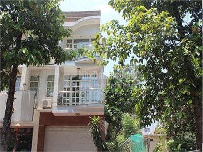 Nhà phố cho thuê đường Nguyễn Quý Đức, Quận 2.